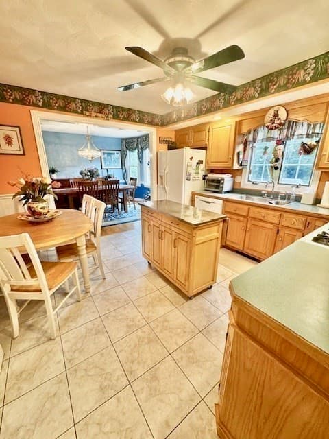 Single Family Residence at 12 Cote Street, Amesbury MA 01913, Amesbury, photo 13 of 41