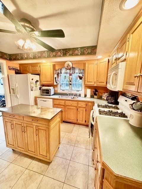Single Family Residence at 12 Cote Street, Amesbury MA 01913, Amesbury, photo 14 of 41