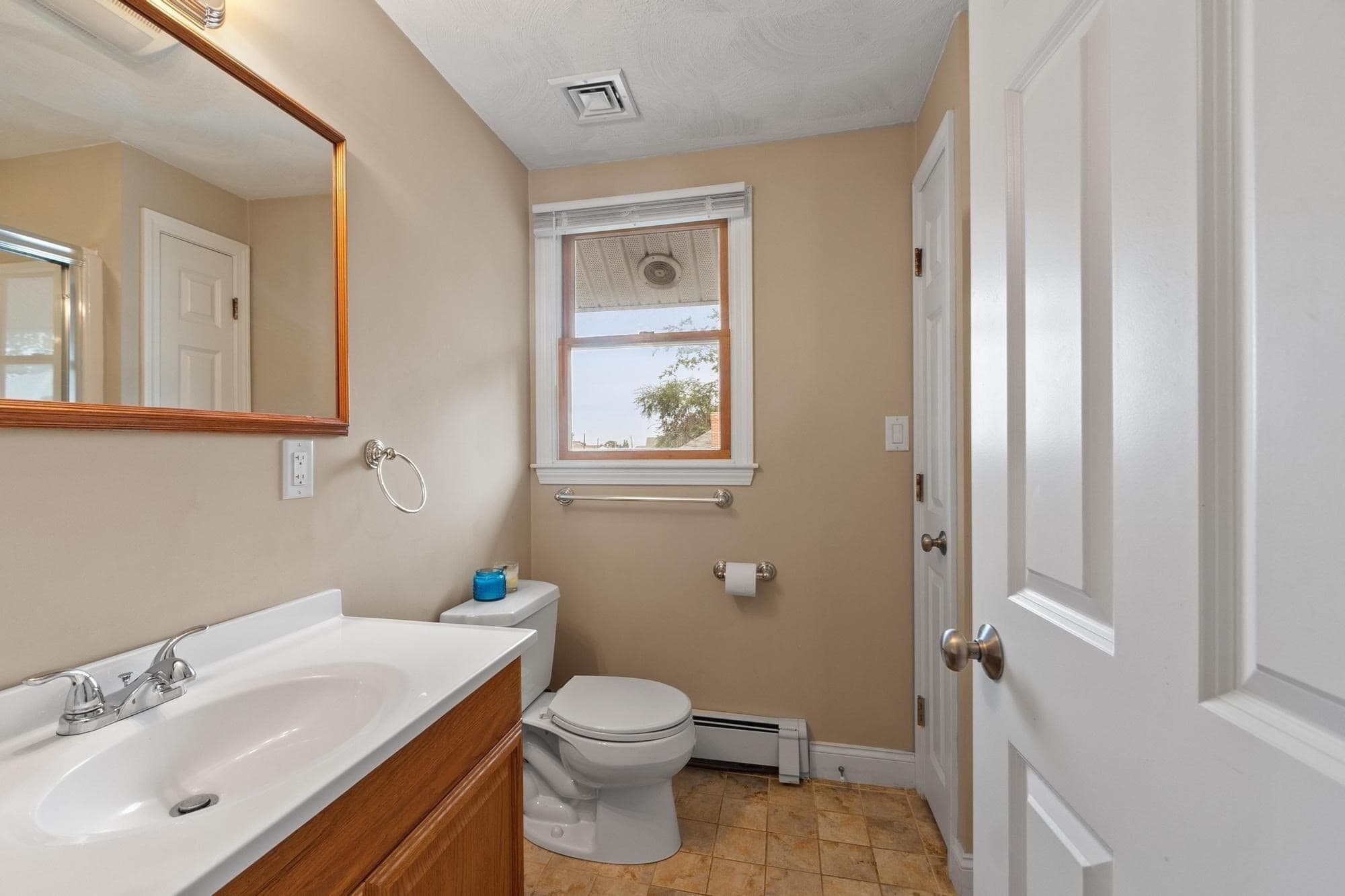 Single Family Residence at 102 Narragansett Rd, Quincy MA 02169, Quincy, photo 22 of 41