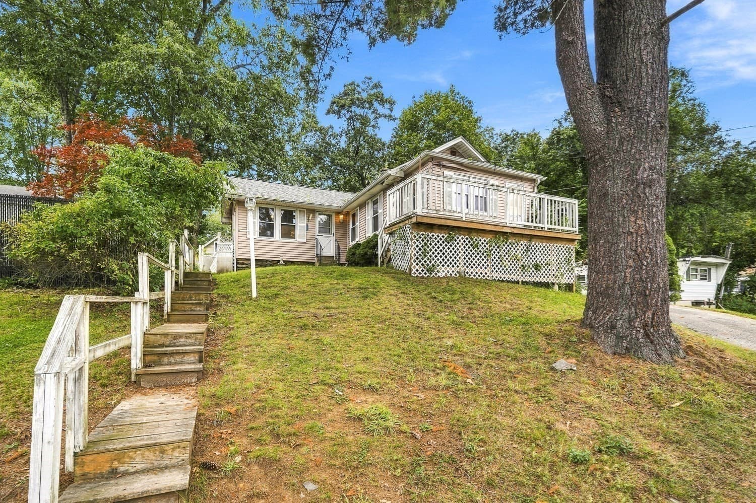Single Family Residence at 34 Passway One, Worcester MA 01602, Worcester, photo 2 of 38