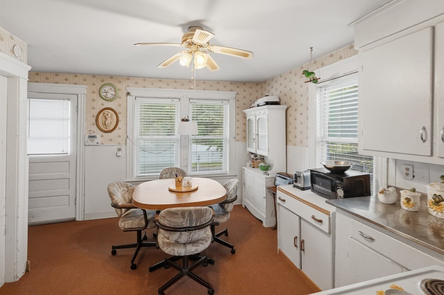 Single Family Residence at 34 Passway One, Worcester MA 01602, Worcester, photo 7 of 38