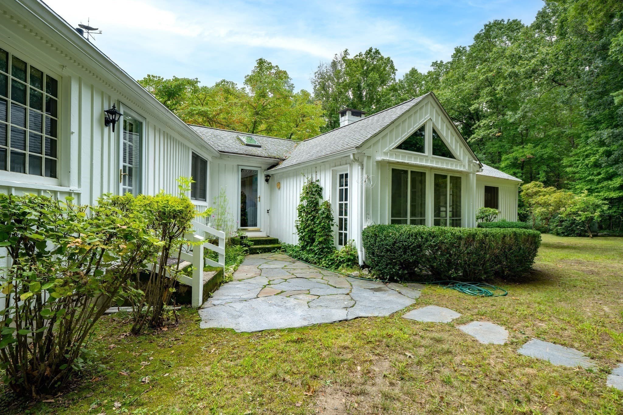 Single Family Residence at 134 Maplewood Terrace, Northampton MA 01060, Northampton, photo 9 of 31