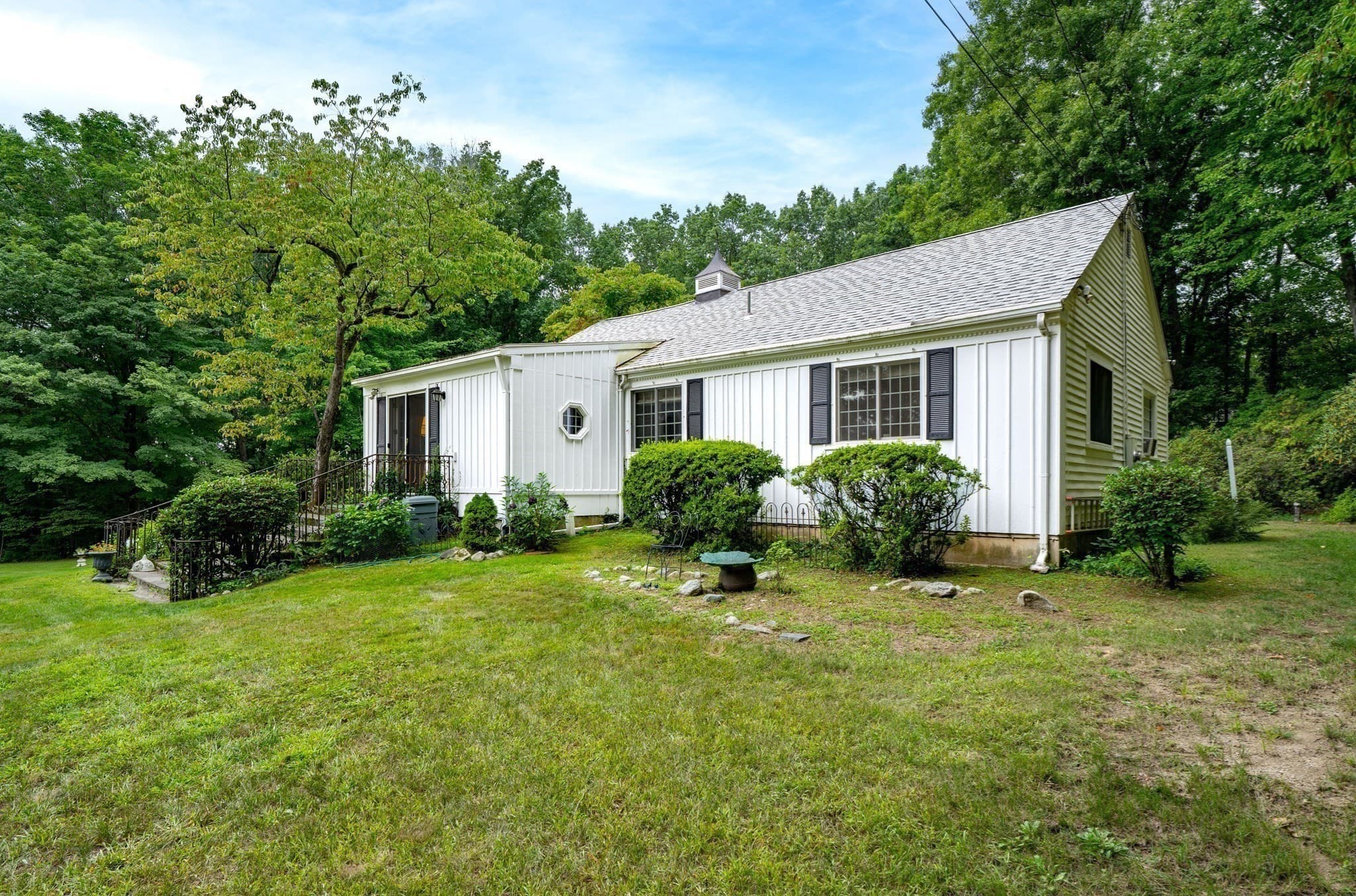 Single Family Residence at 134 Maplewood Terrace, Northampton MA 01060, Northampton, photo 10 of 31