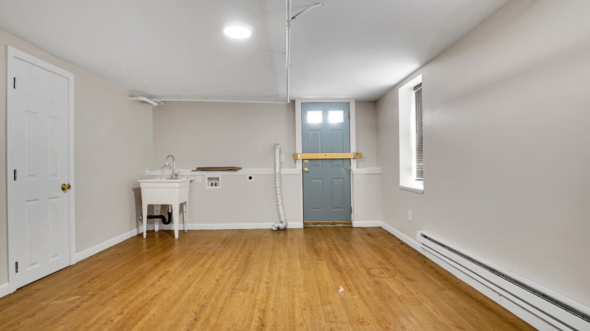 Single Family Residence at 100 Caton Lane, Springfield MA 01151, Springfield, photo 19 of 27