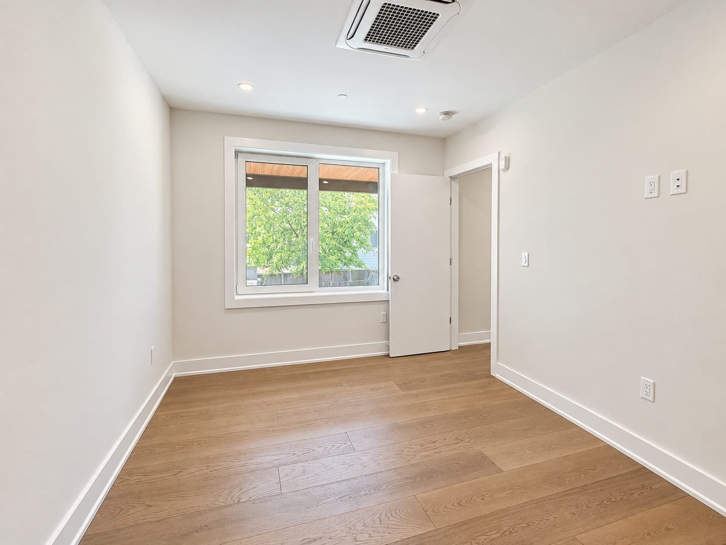 Condominium at 804 East 7th Street # 203, Boston MA 02127, Boston, photo 15 of 20