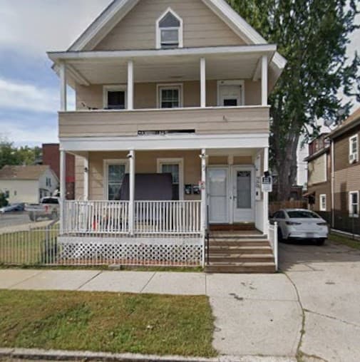 79-81 Pine St, Holyoke MA 01040