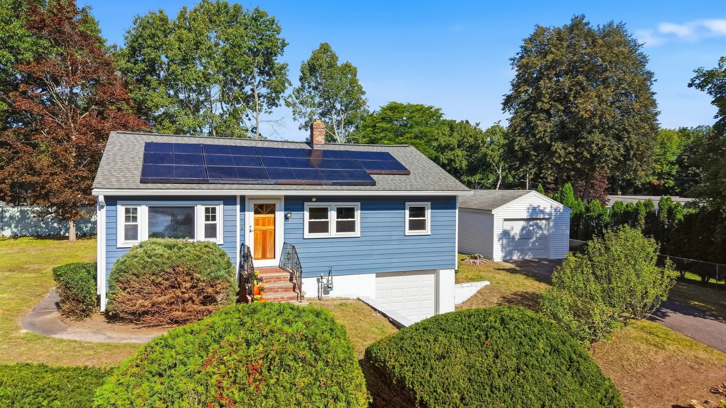 Single Family Residence at 44 Memorial Dr, Methuen MA 01844, Methuen, photo 2 of 37