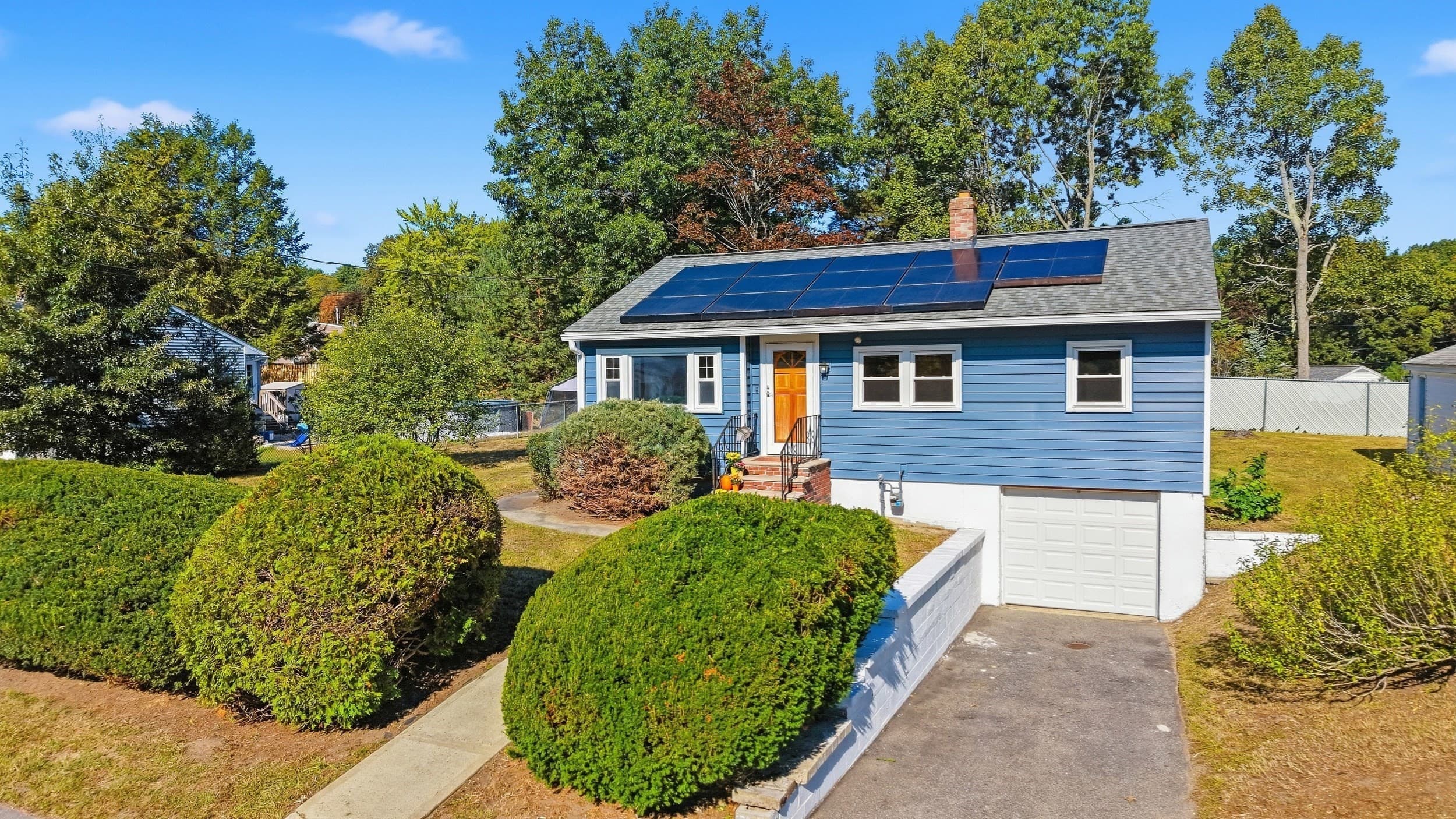 Single Family Residence at 44 Memorial Dr, Methuen MA 01844, Methuen, photo 3 of 37
