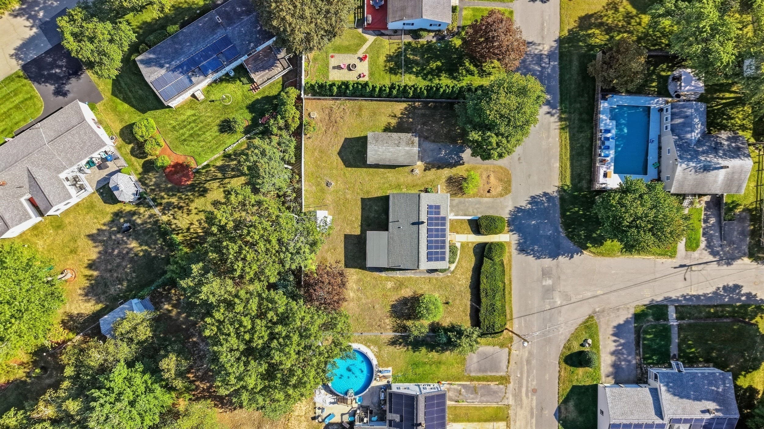 Single Family Residence at 44 Memorial Dr, Methuen MA 01844, Methuen, photo 5 of 37