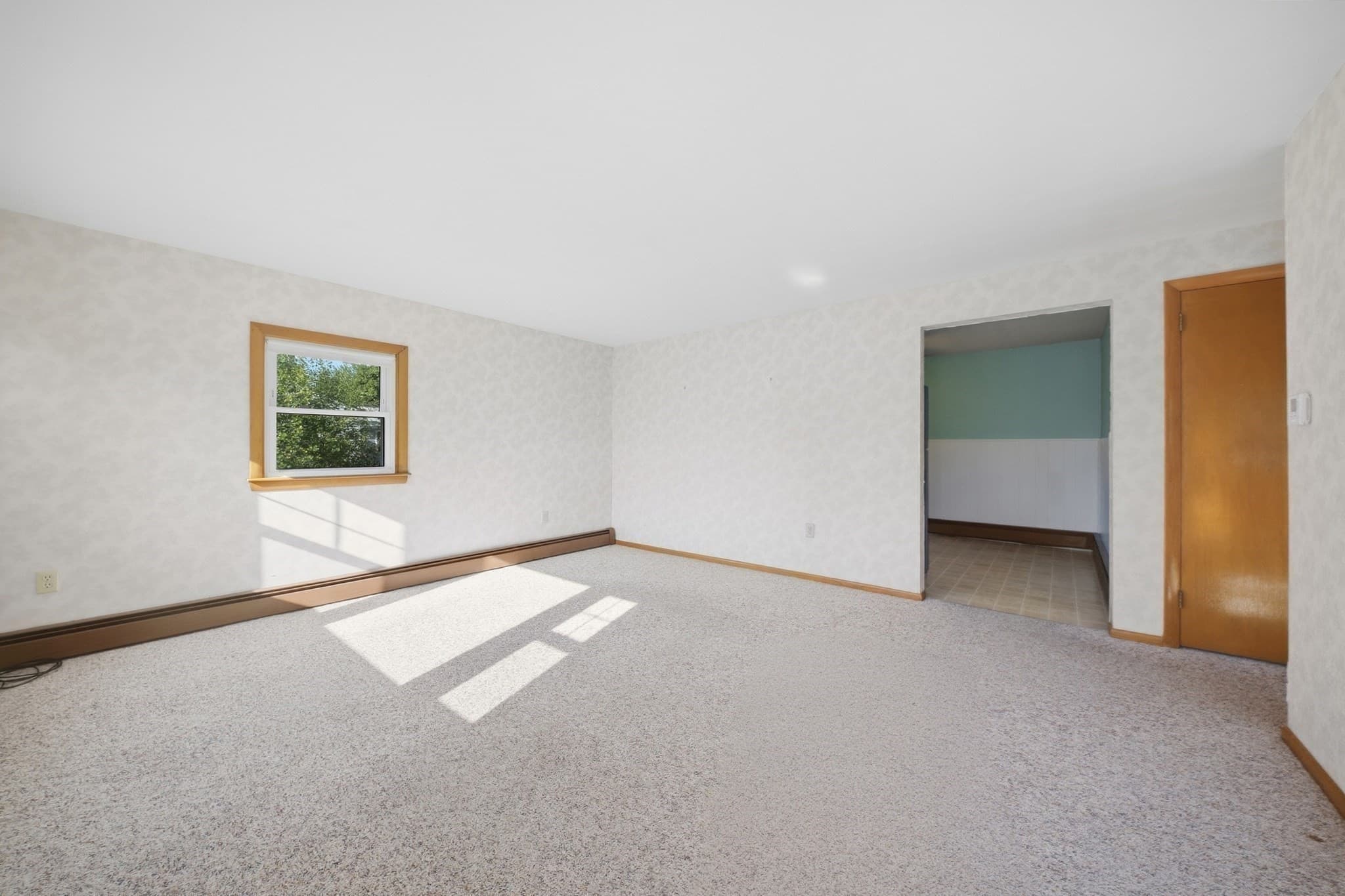 Single Family Residence at 44 Memorial Dr, Methuen MA 01844, Methuen, photo 9 of 37