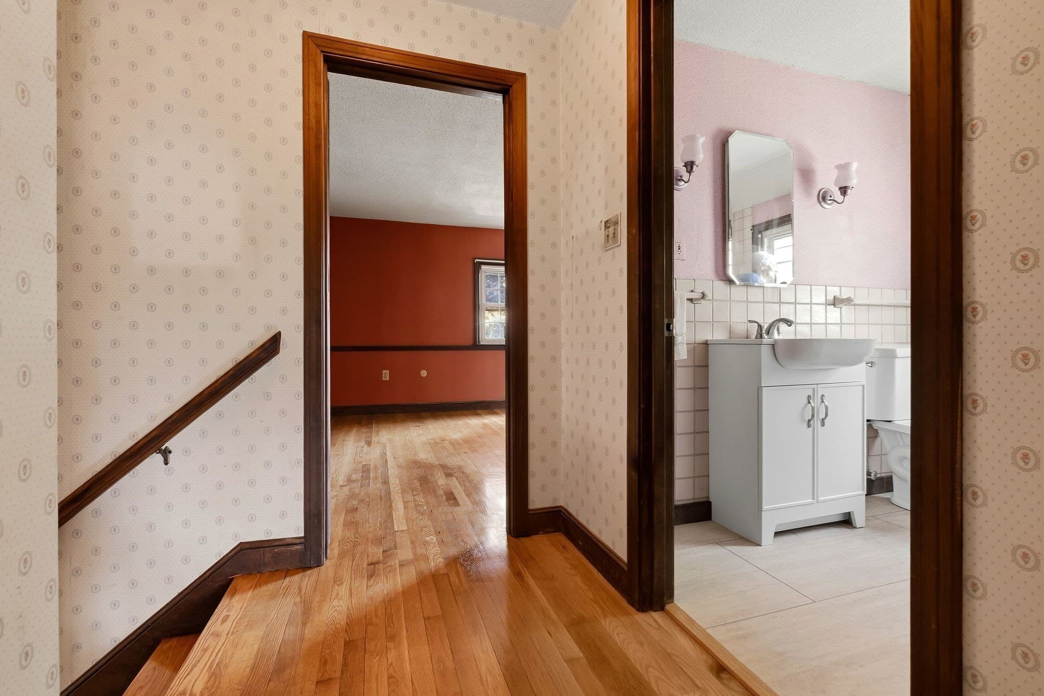 Single Family Residence at 250 E. Lothrop Street, Beverly MA 01915, Beverly, photo 12 of 27