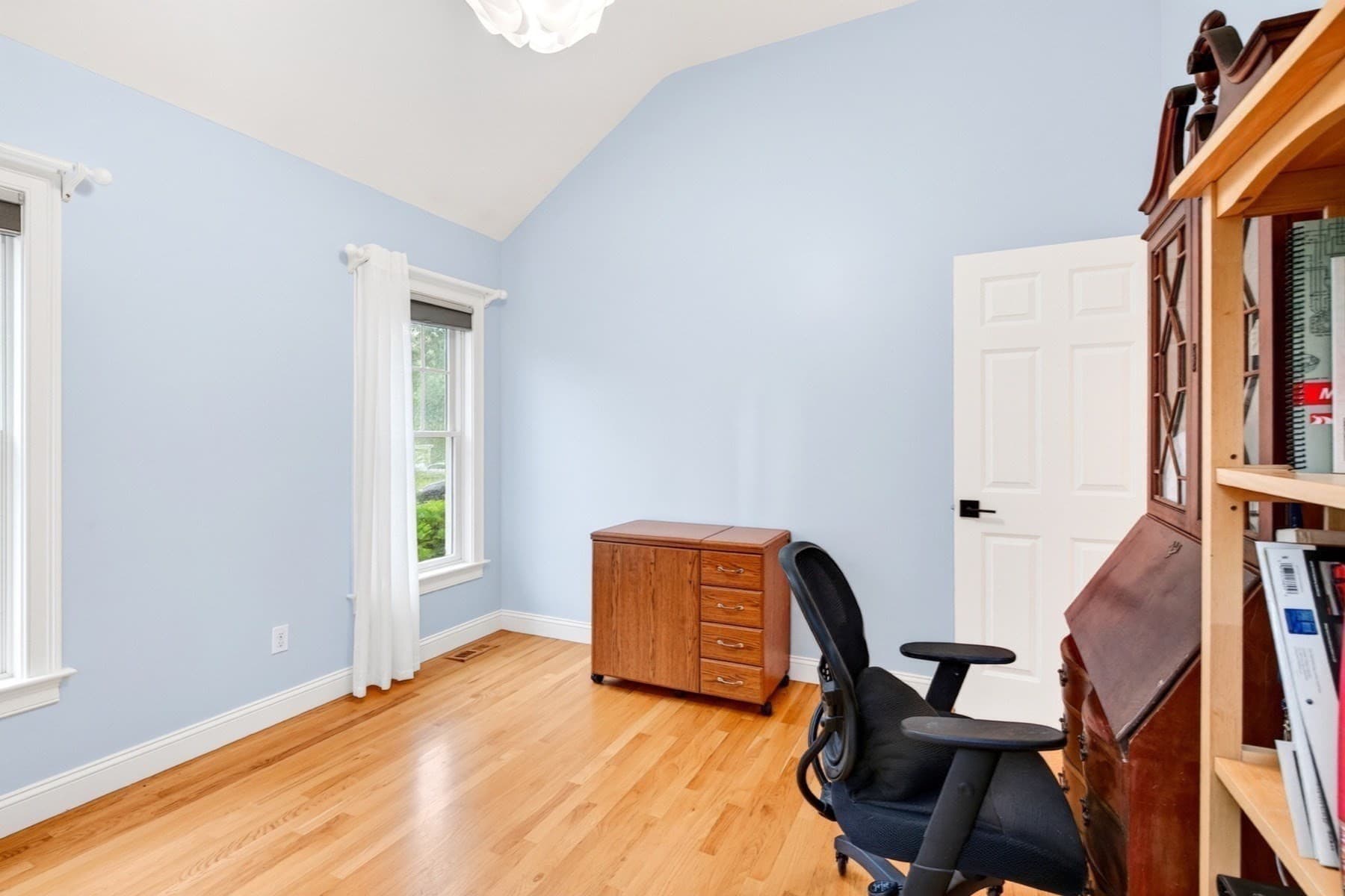 Single Family Residence at 276 Pheasant Hill Cir, Barnstable MA 02635, Barnstable, photo 27 of 39