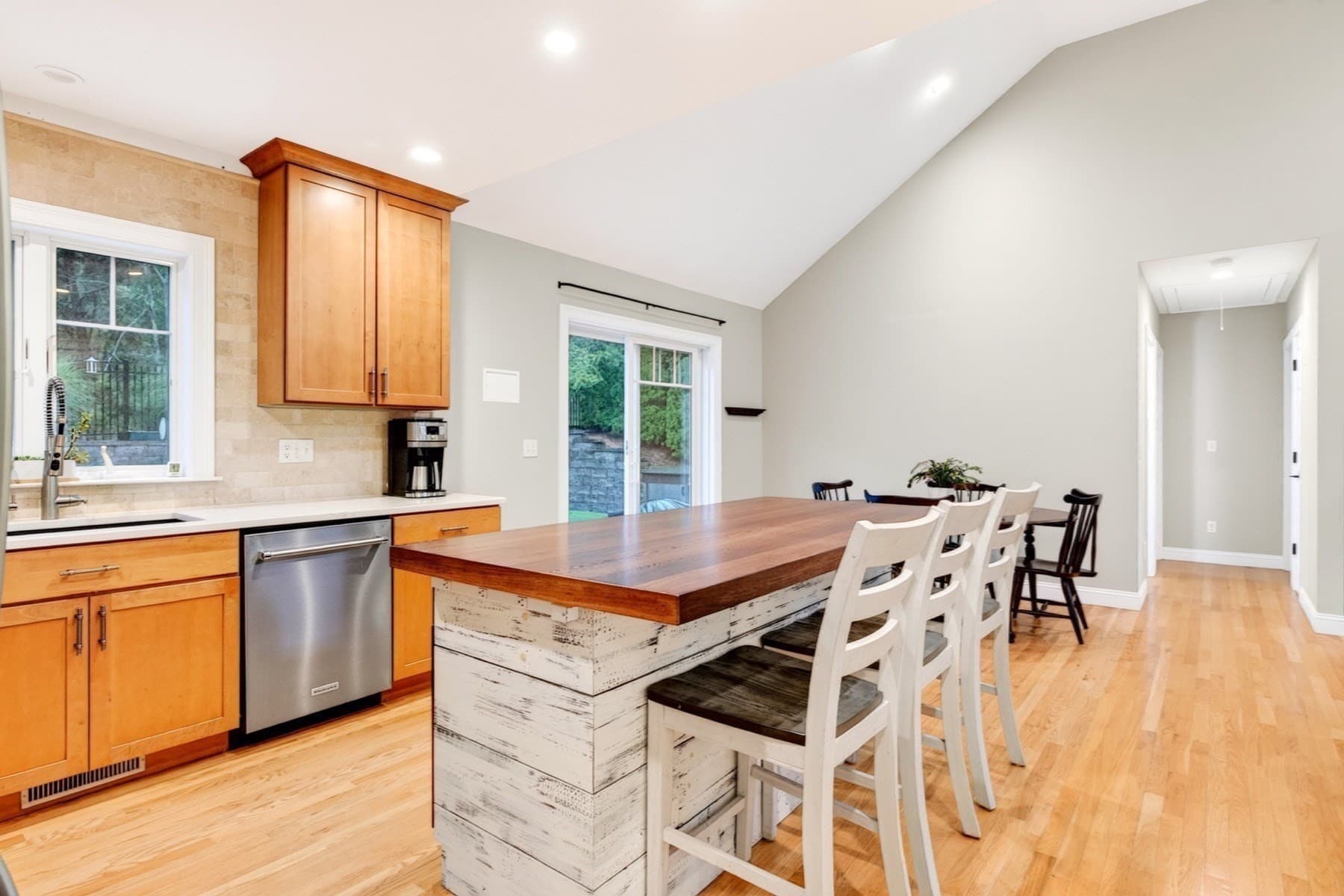 Single Family Residence at 276 Pheasant Hill Cir, Barnstable MA 02635, Barnstable, photo 17 of 39