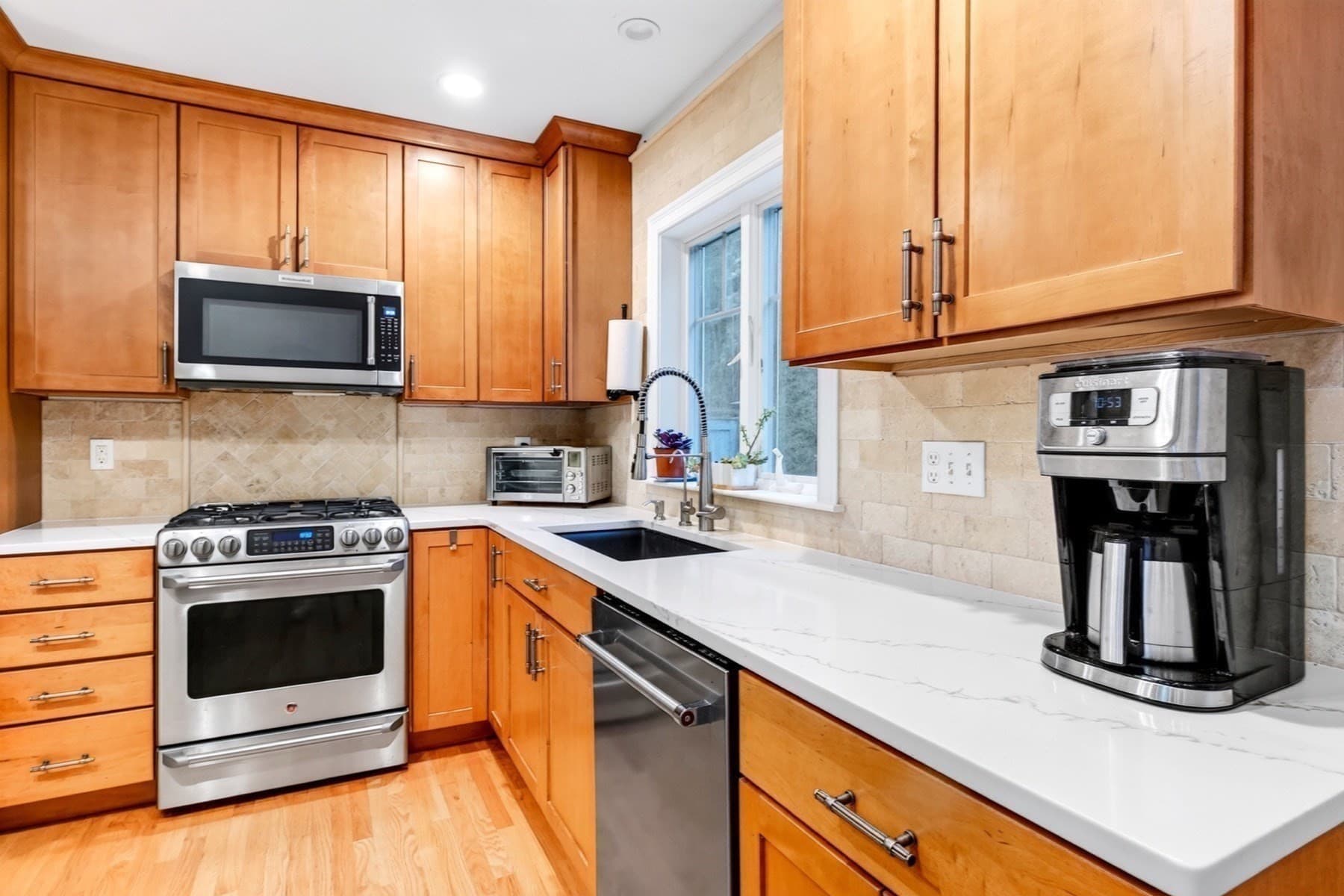 Single Family Residence at 276 Pheasant Hill Cir, Barnstable MA 02635, Barnstable, photo 16 of 39