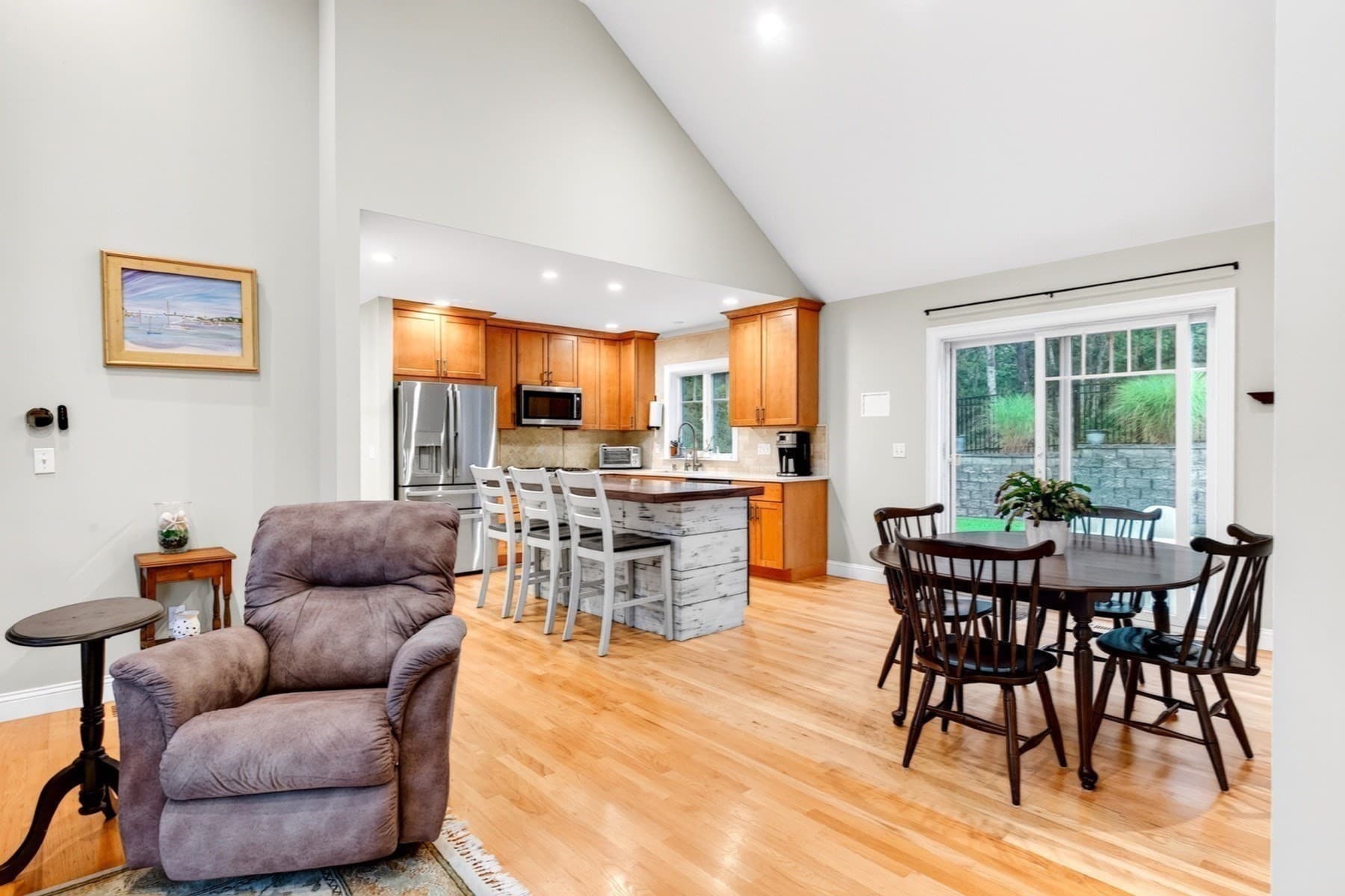Single Family Residence at 276 Pheasant Hill Cir, Barnstable MA 02635, Barnstable, photo 11 of 39