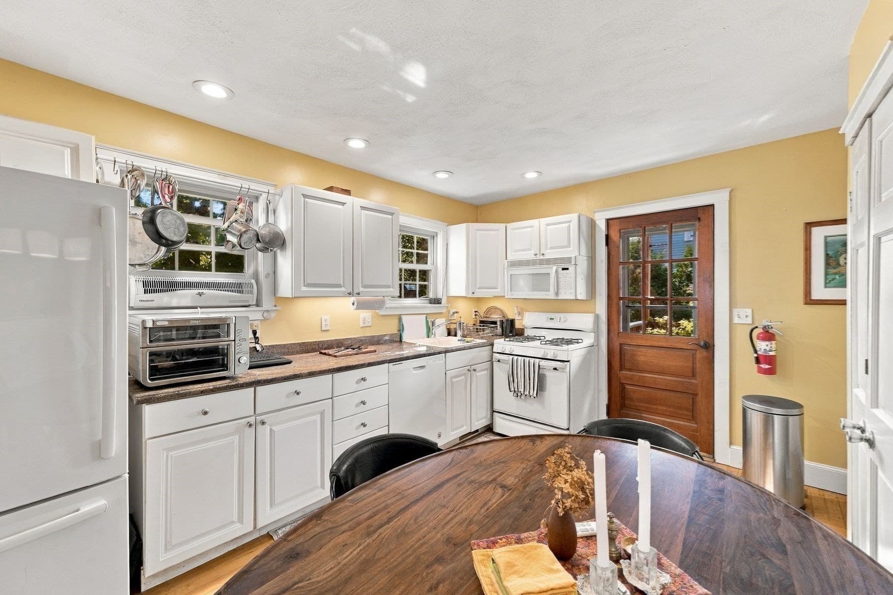 Condominium at 43 Hawkes # 1, Marblehead MA 01945, Marblehead, photo 6 of 20