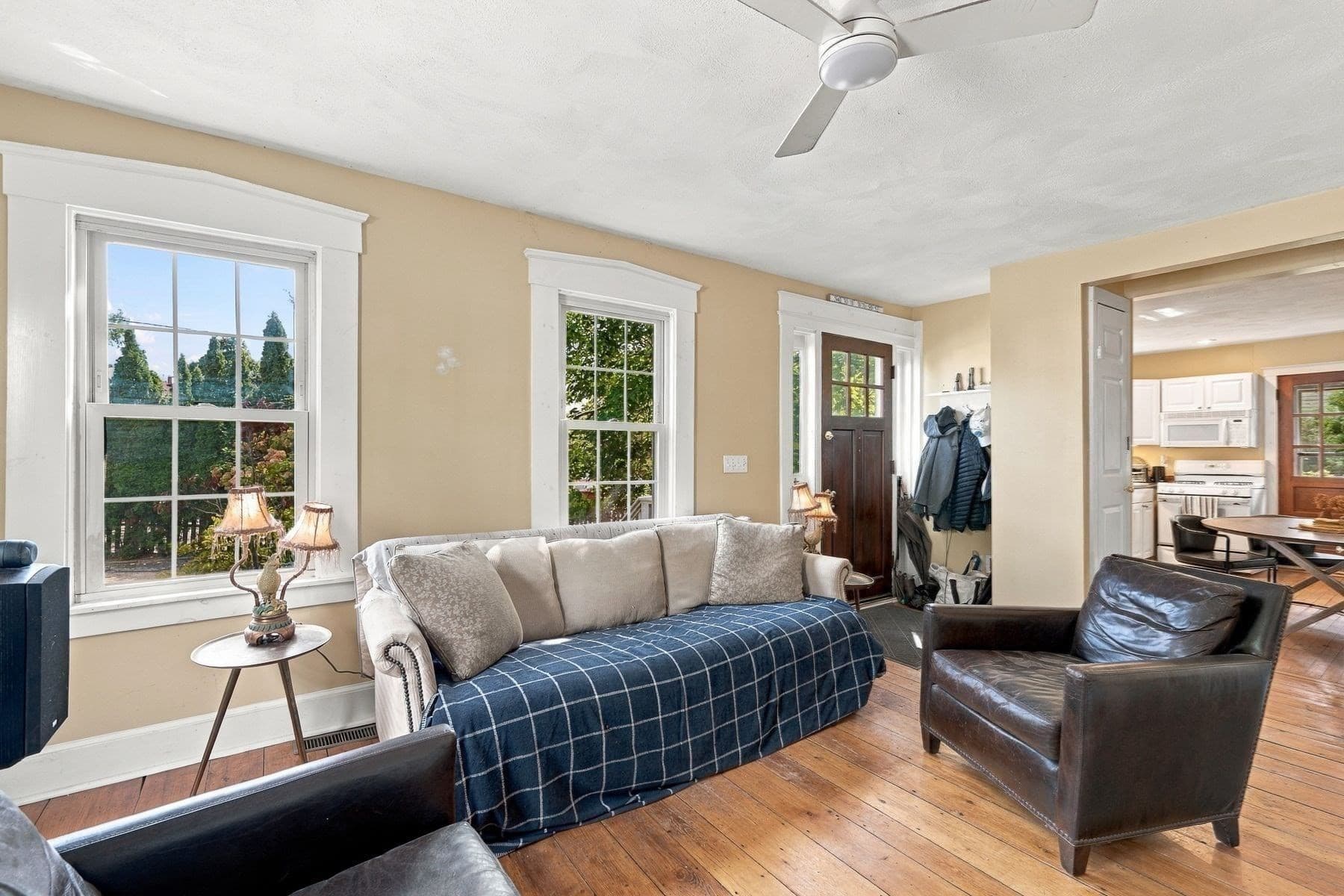 Condominium at 43 Hawkes # 1, Marblehead MA 01945, Marblehead, photo 3 of 20