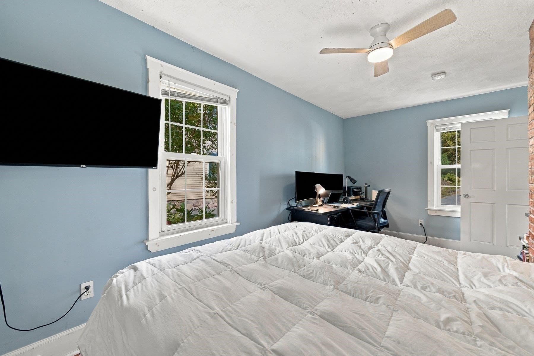 Condominium at 43 Hawkes # 1, Marblehead MA 01945, Marblehead, photo 10 of 20