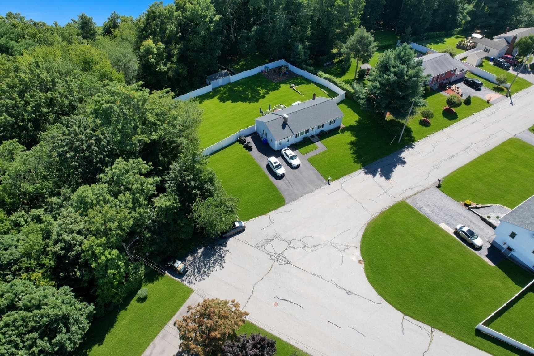 Single Family Residence at 50 Ellen Rd, Taunton MA 02780, Taunton, photo 4 of 38