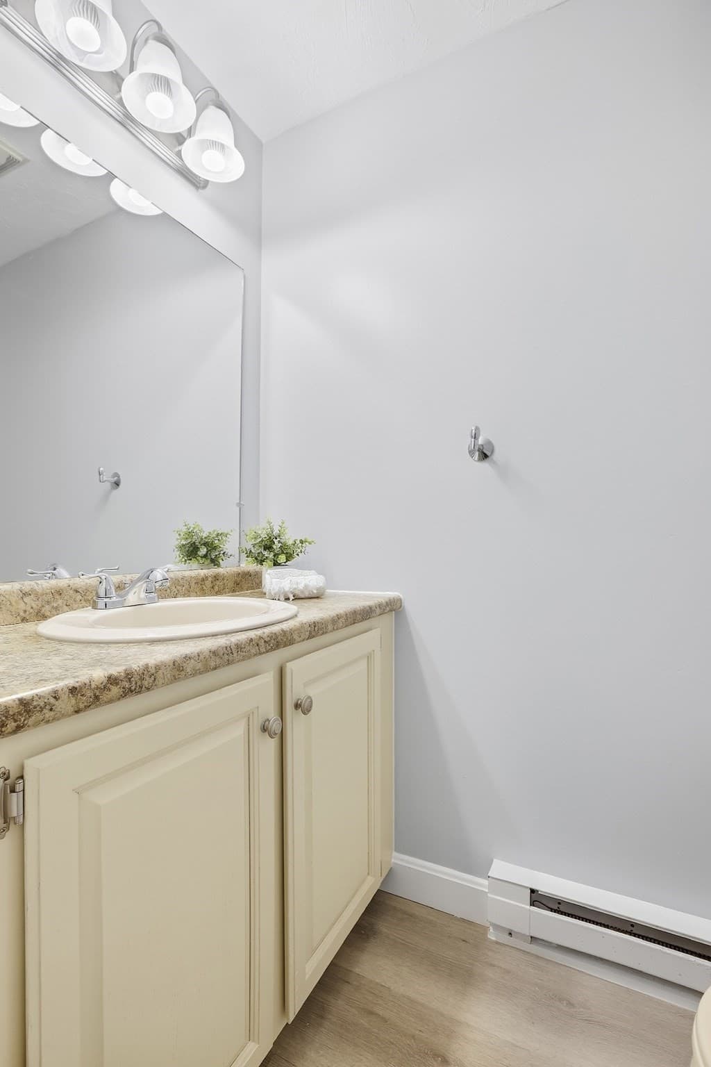Condominium at 79 Pennacook Dr # 22, Leominster MA 01453, Leominster, photo 17 of 42