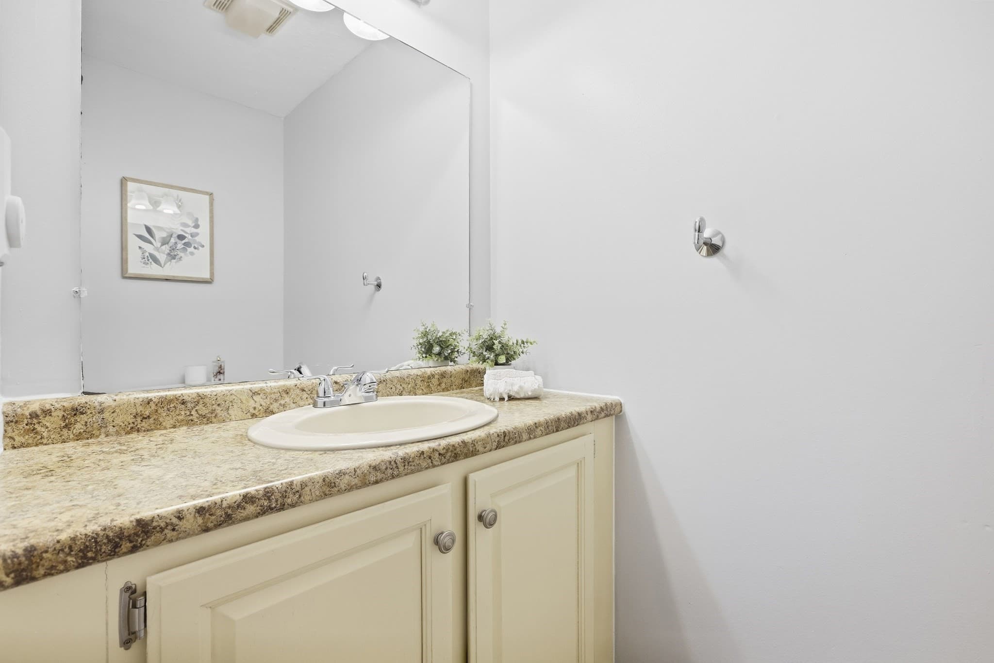 Condominium at 79 Pennacook Dr # 22, Leominster MA 01453, Leominster, photo 16 of 42