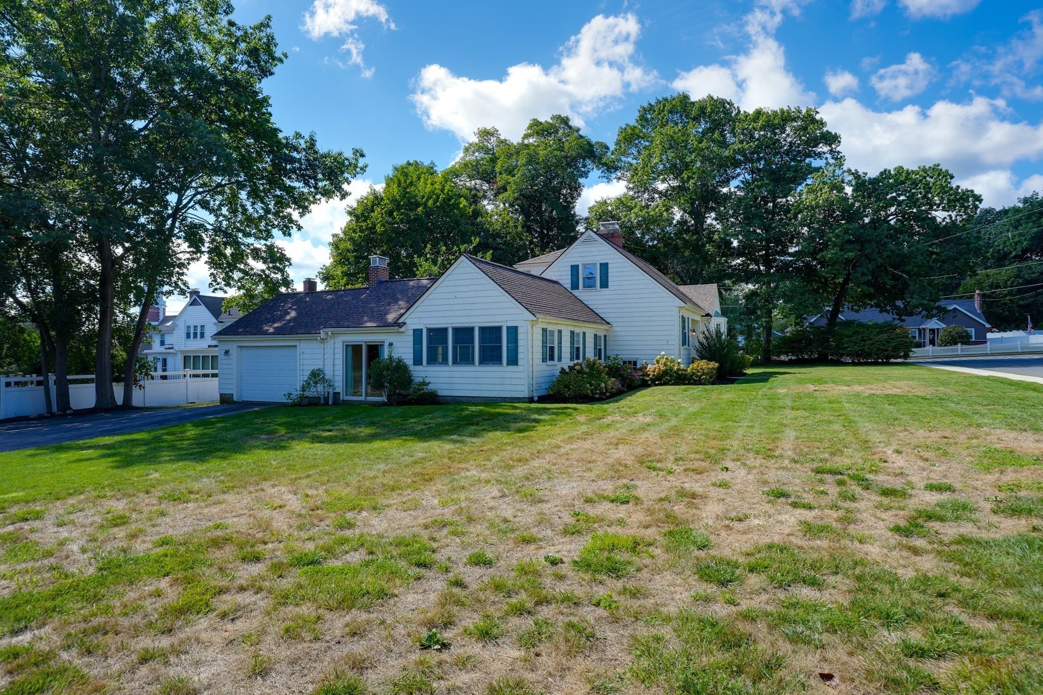 Single Family Residence at 122 Maple Street, Norwood MA 02062, Norwood, photo 6 of 32