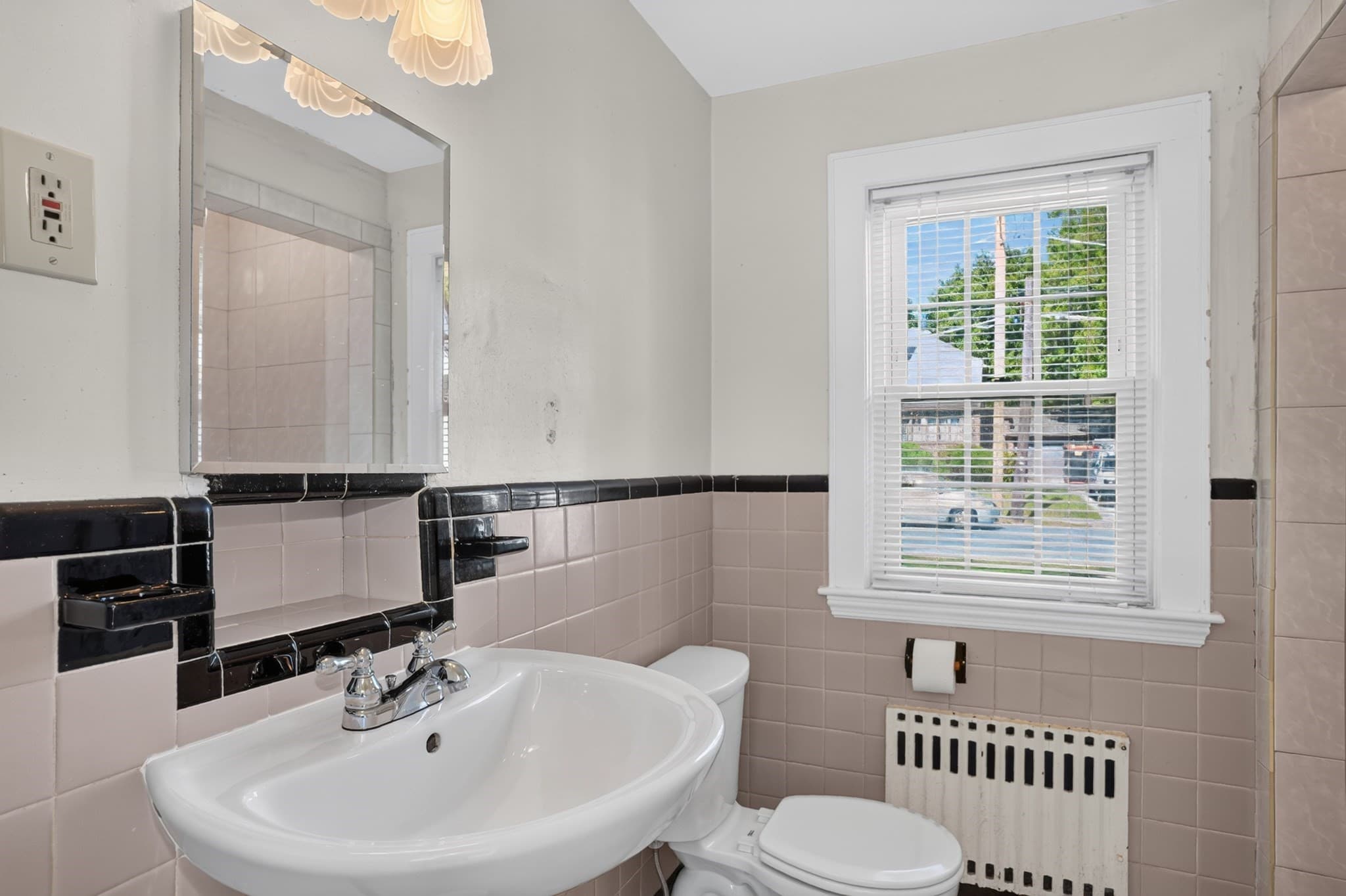 Single Family Residence at 122 Maple Street, Norwood MA 02062, Norwood, photo 26 of 32