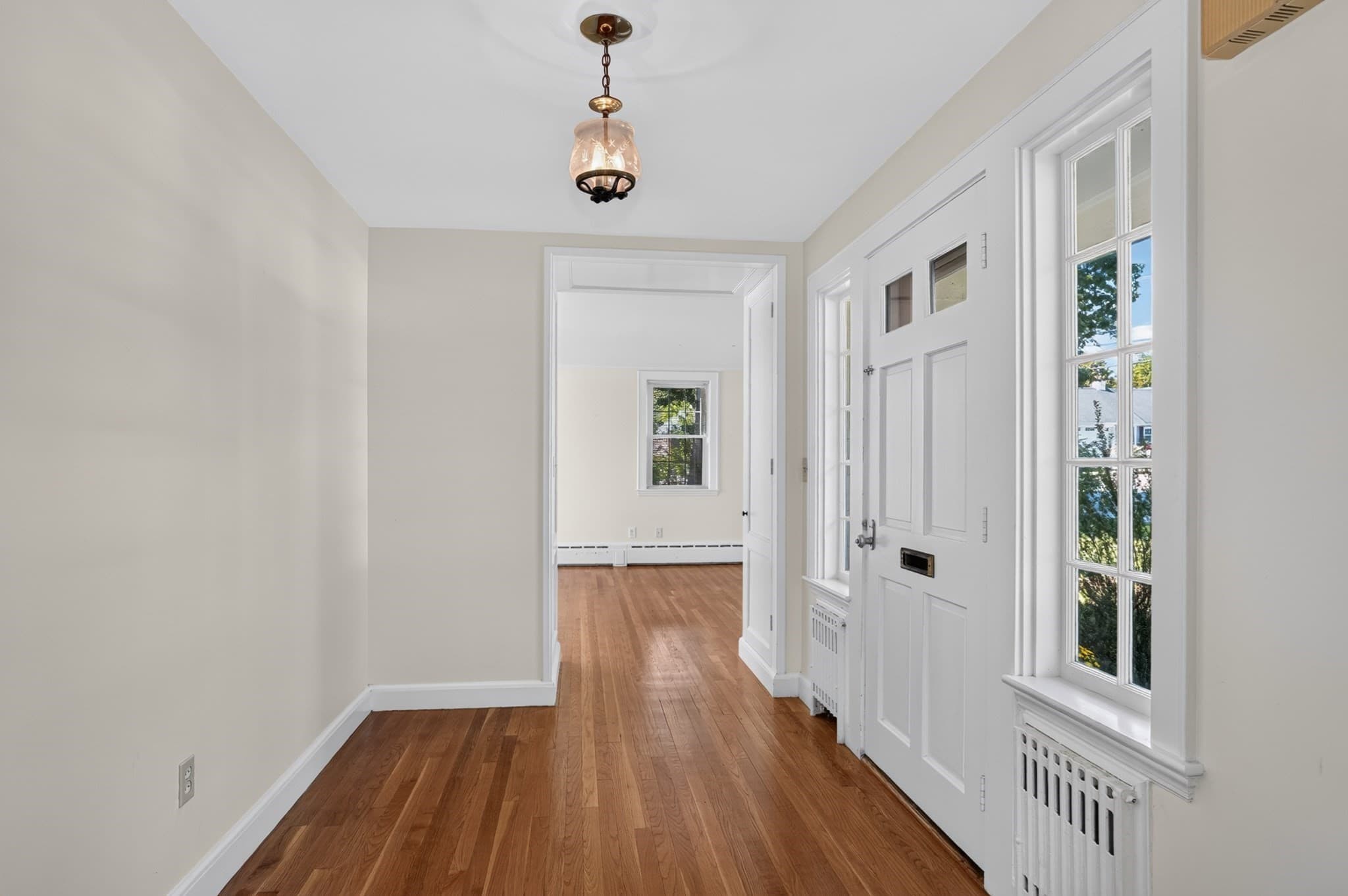 Single Family Residence at 122 Maple Street, Norwood MA 02062, Norwood, photo 10 of 32