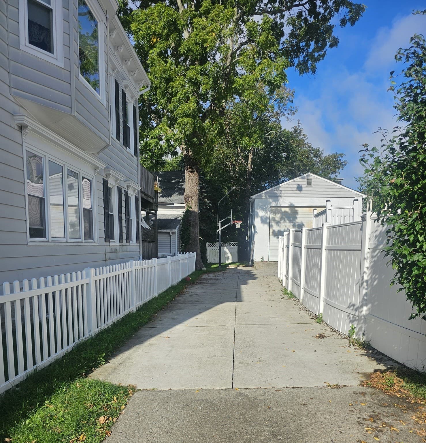 Single Family Residence at 130 Winter Street, Fall River MA 02720, Fall River, photo 6 of 35