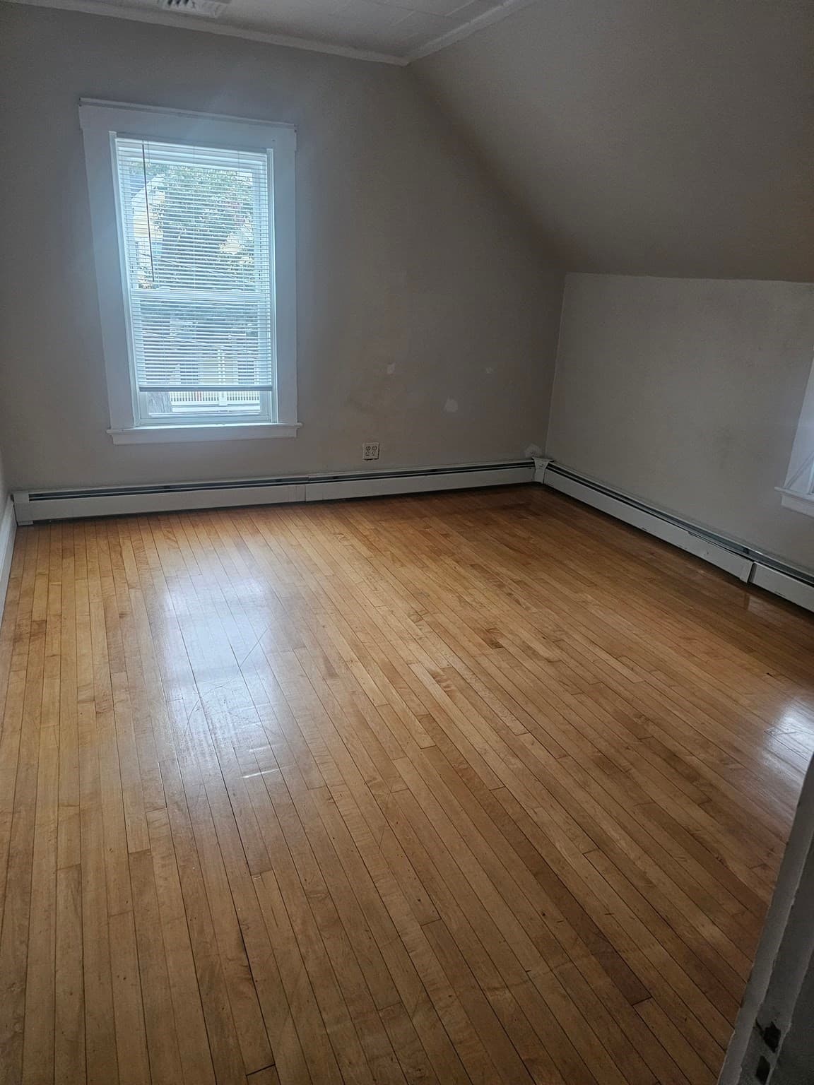 Single Family Residence at 130 Winter Street, Fall River MA 02720, Fall River, photo 25 of 35