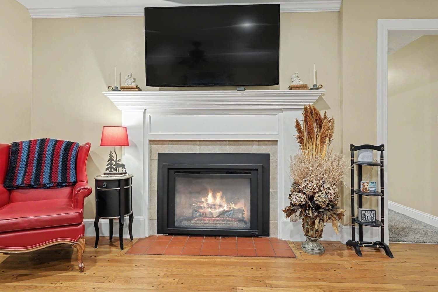 Single Family Residence at 25 Tingley, Cumberland RI 02864, Cumberland, photo 6 of 39