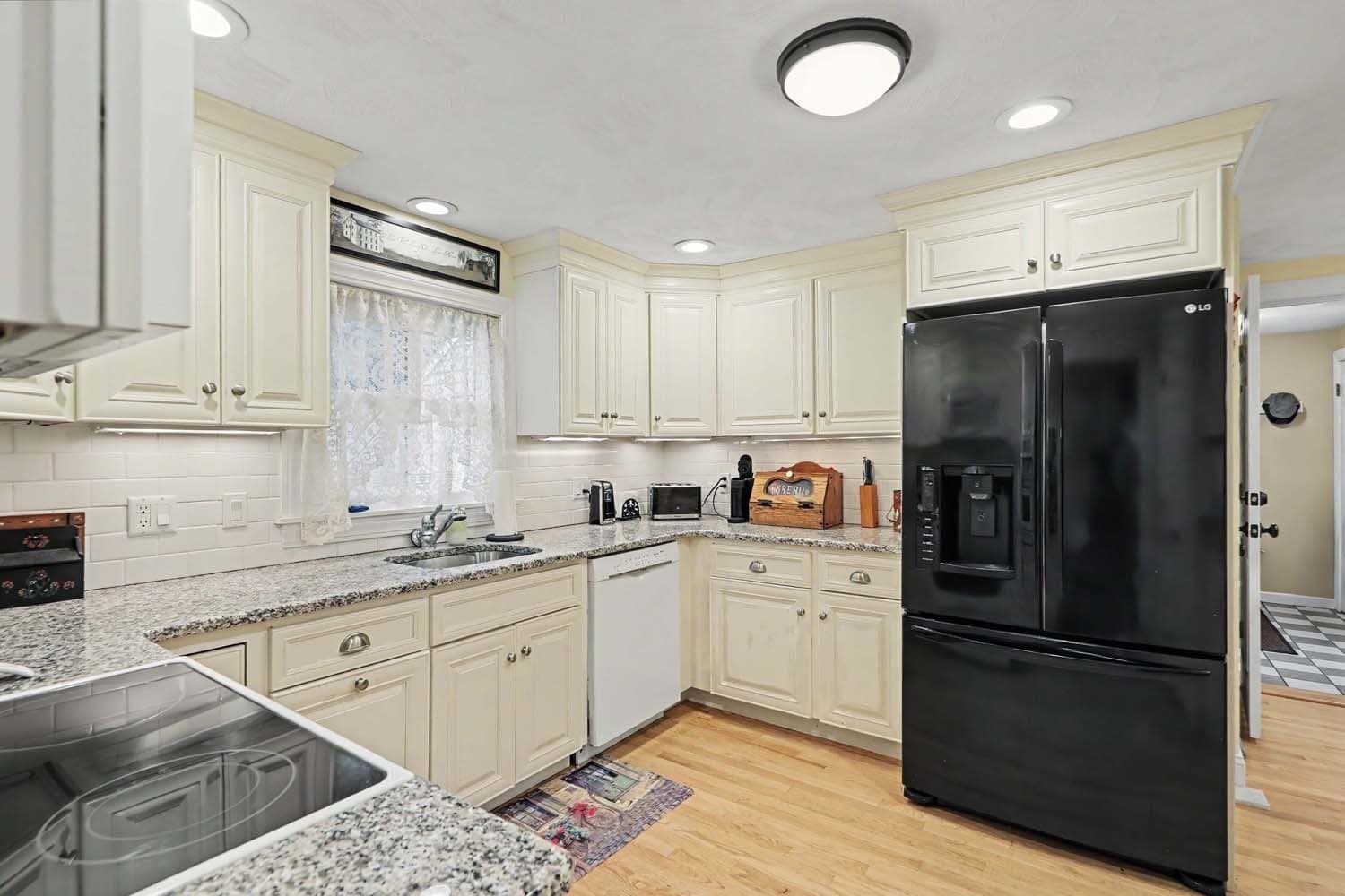 Single Family Residence at 25 Tingley, Cumberland RI 02864, Cumberland, photo 13 of 39