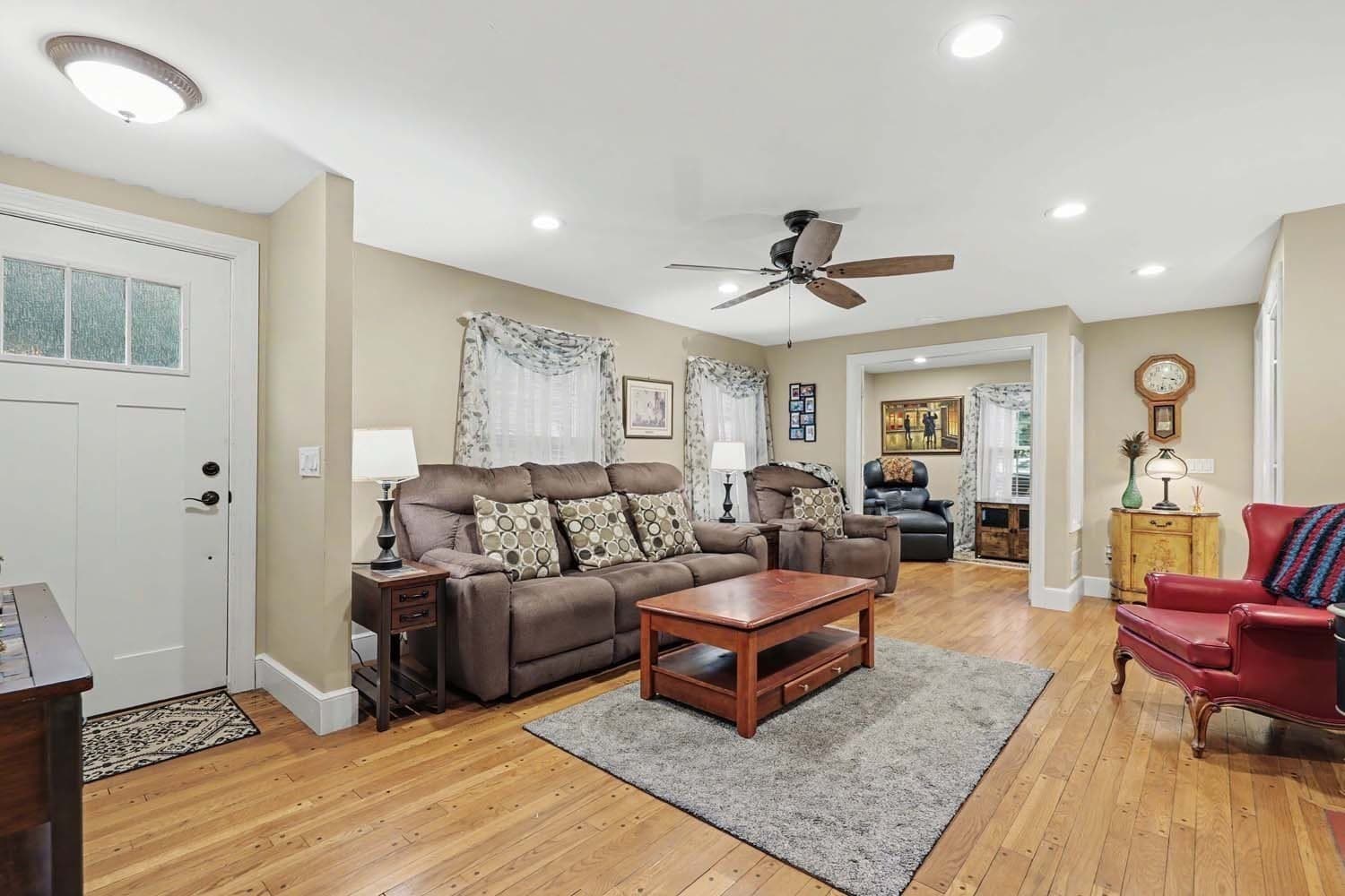 Single Family Residence at 25 Tingley, Cumberland RI 02864, Cumberland, photo 4 of 39