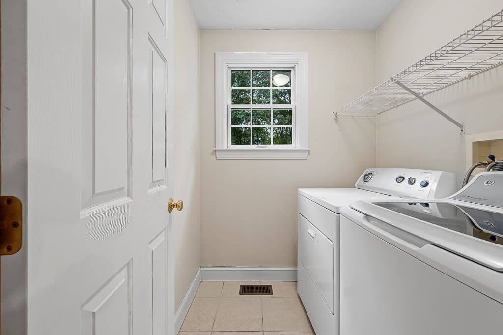 Single Family Residence at 91 Hartness Road, Sutton MA 01590, Sutton, photo 27 of 42