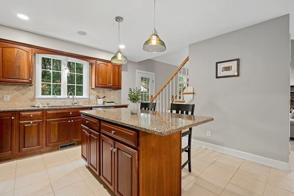Single Family Residence at 91 Hartness Road, Sutton MA 01590, Sutton, photo 6 of 42