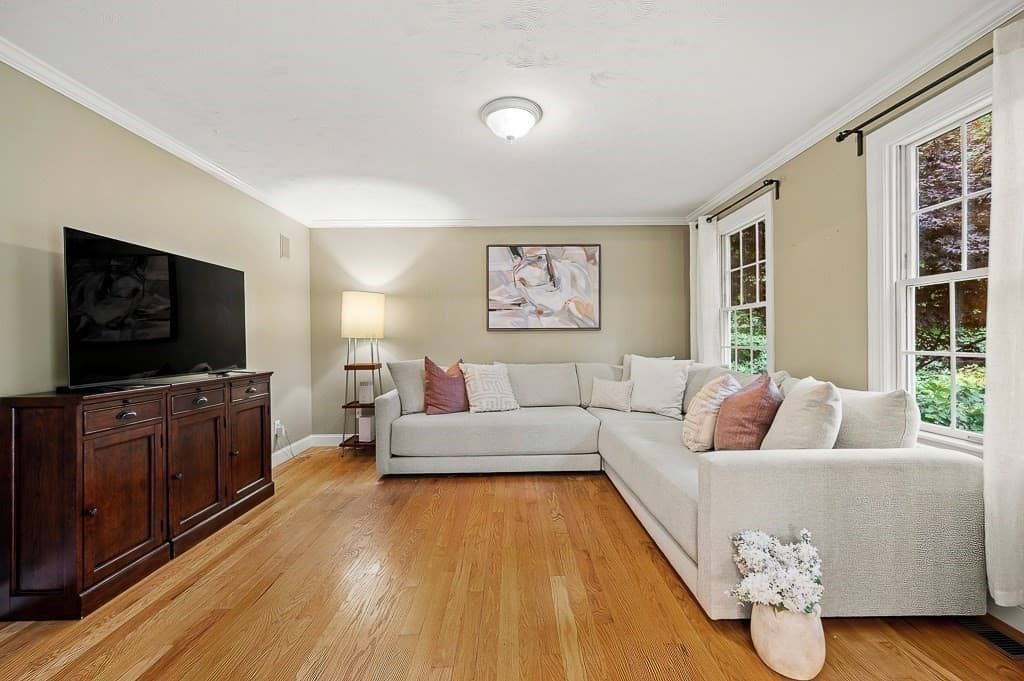 Single Family Residence at 91 Hartness Road, Sutton MA 01590, Sutton, photo 12 of 42