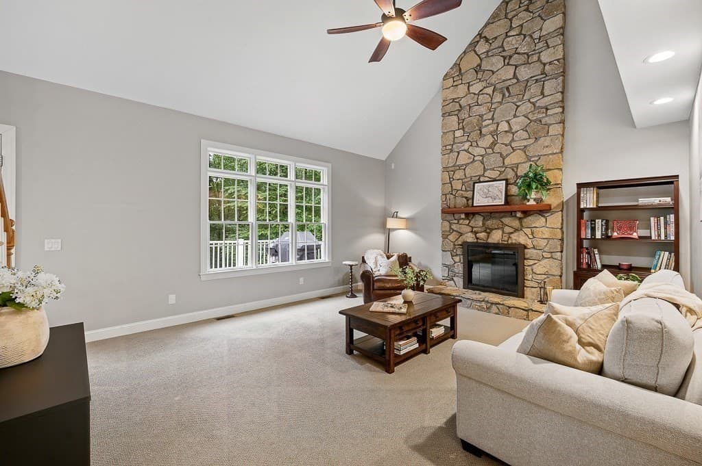 Single Family Residence at 91 Hartness Road, Sutton MA 01590, Sutton, photo 7 of 42