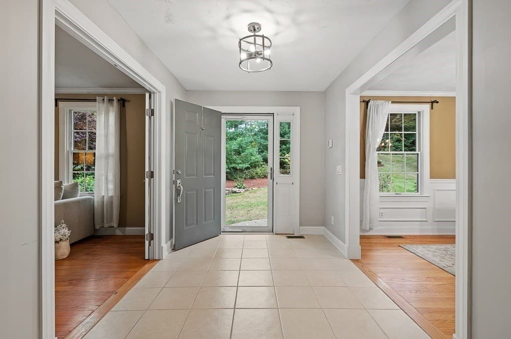 Single Family Residence at 91 Hartness Road, Sutton MA 01590, Sutton, photo 14 of 42