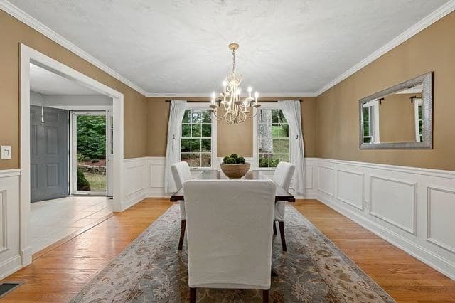 Single Family Residence at 91 Hartness Road, Sutton MA 01590, Sutton, photo 11 of 42