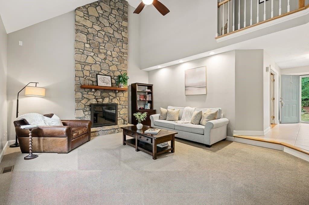 Single Family Residence at 91 Hartness Road, Sutton MA 01590, Sutton, photo 8 of 42