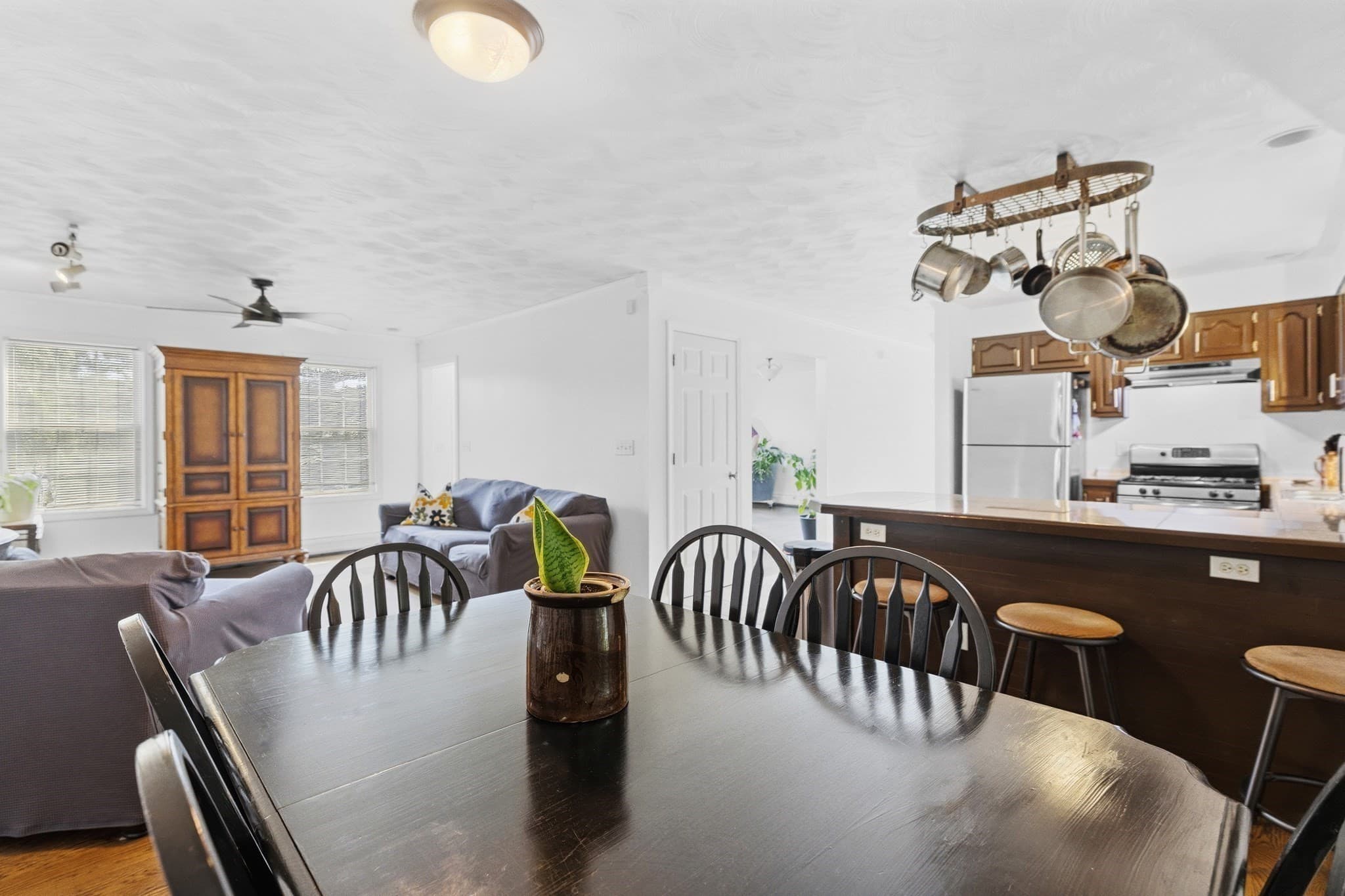Single Family Residence at 777 New Plainville Rd, New Bedford MA 02745, New Bedford, photo 10 of 38