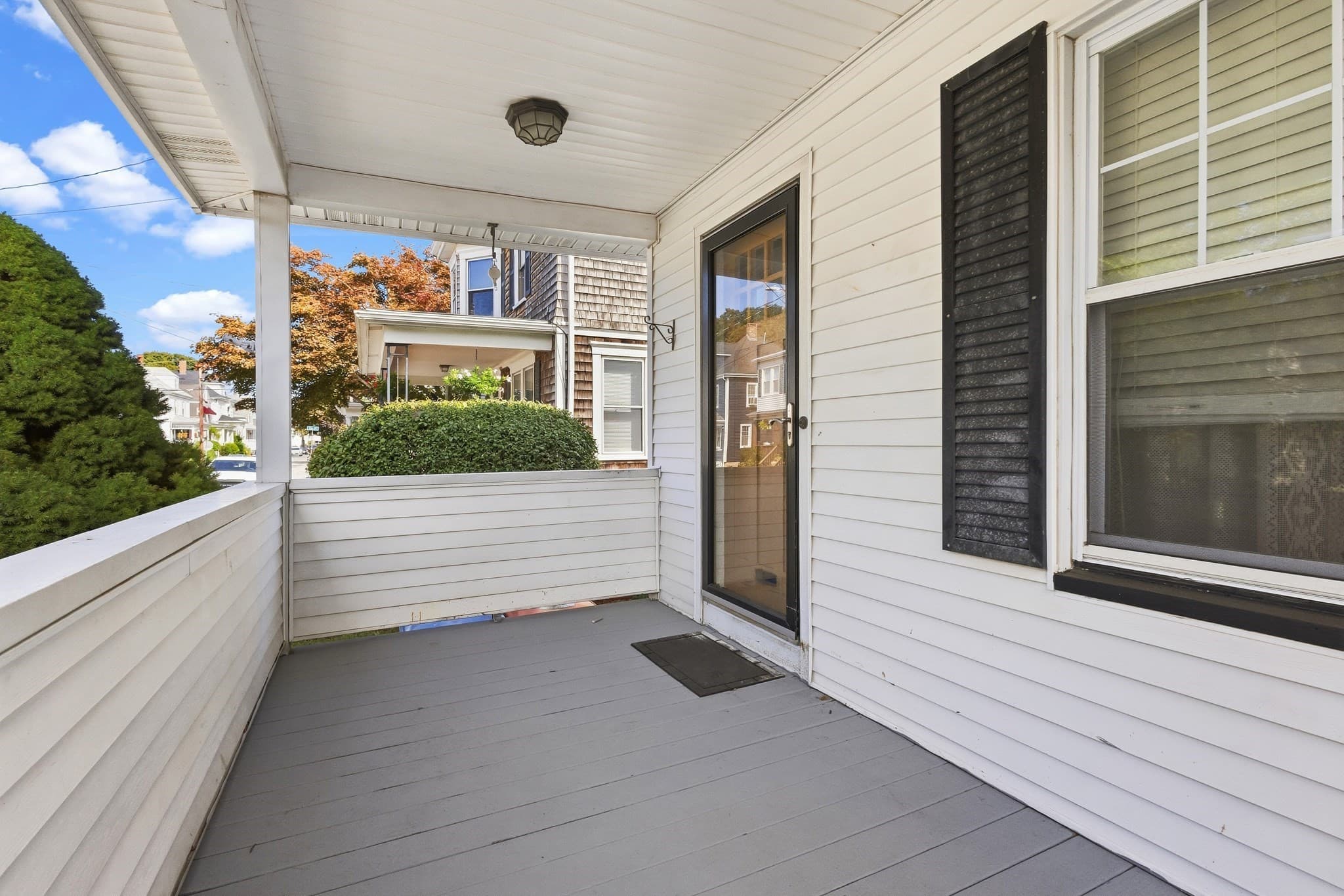 Single Family Residence at 70 Rounds St, New Bedford MA 02740, New Bedford, photo 3 of 36