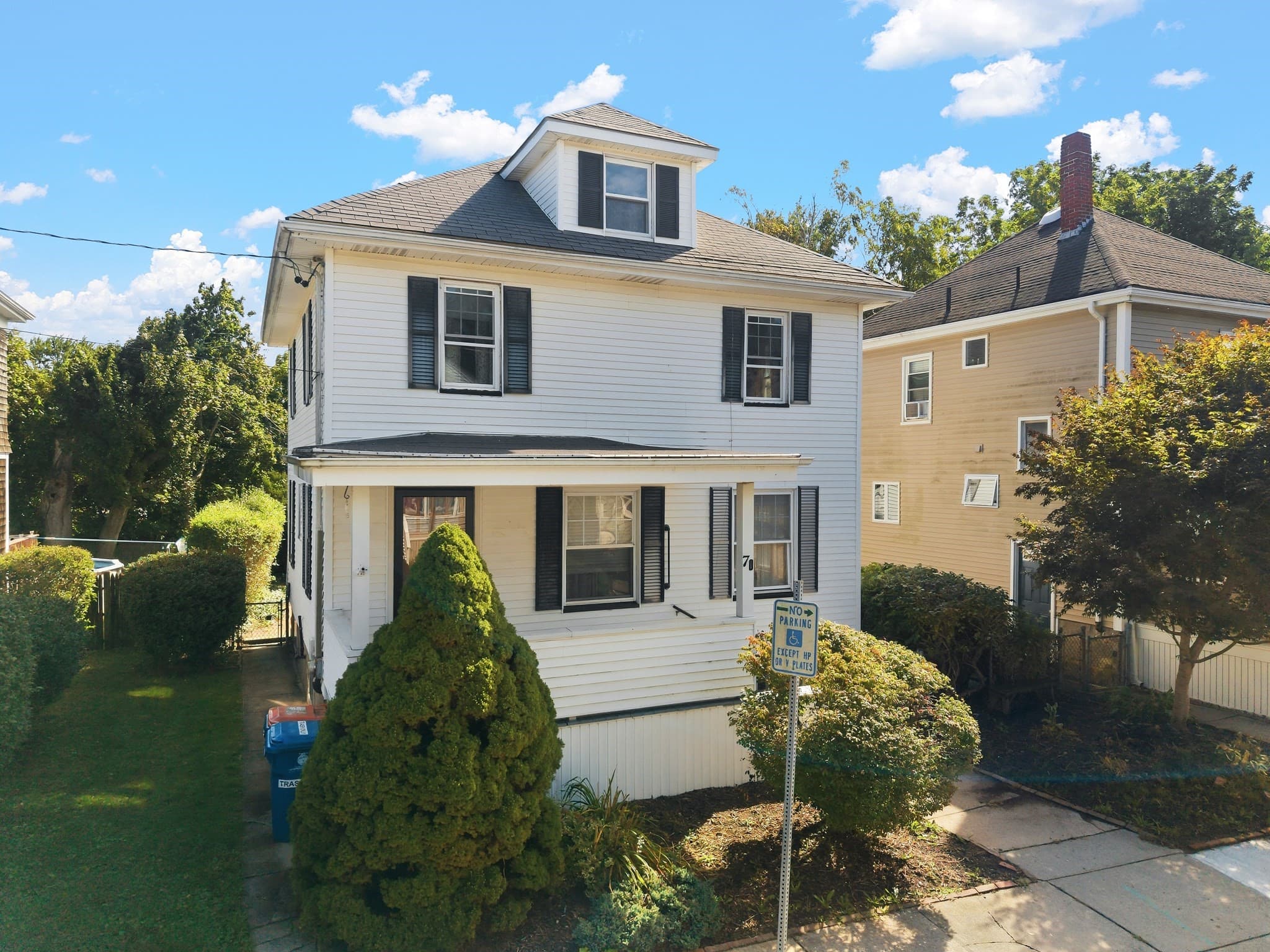 Single Family Residence at 70 Rounds St, New Bedford MA 02740, New Bedford, photo 34 of 36