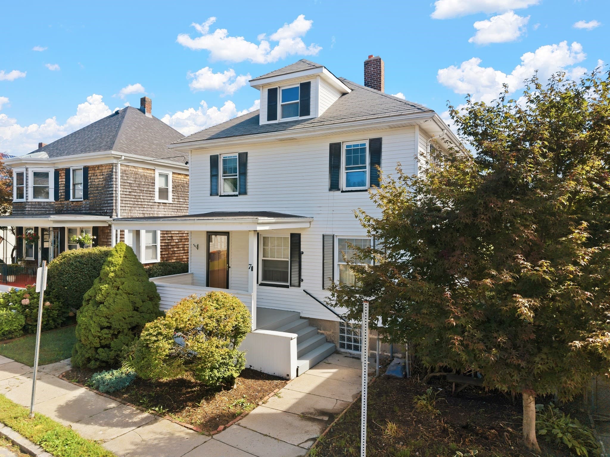 Single Family Residence at 70 Rounds St, New Bedford MA 02740, New Bedford, photo 35 of 36
