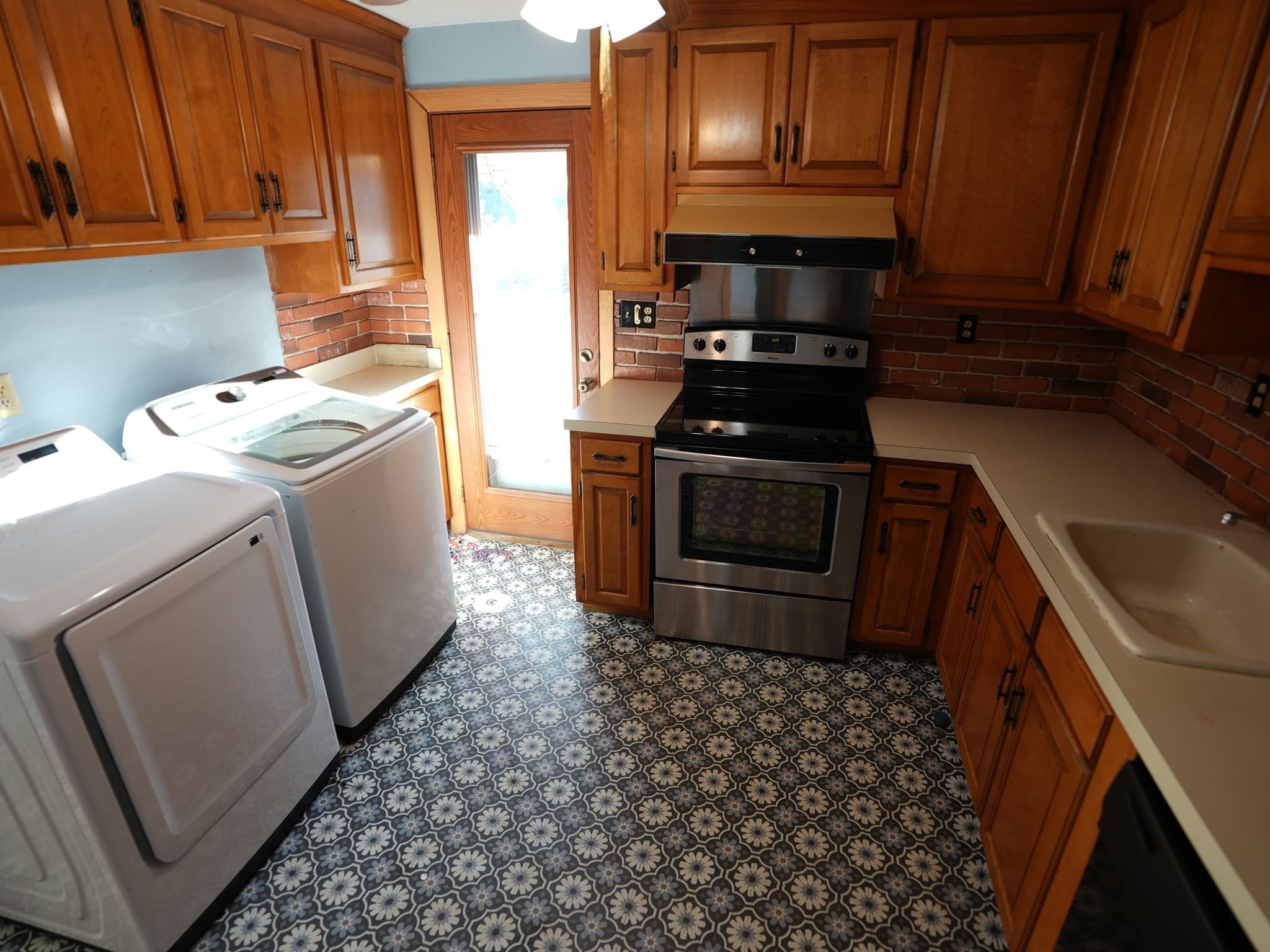 Multi Family at 180 Winthrop St, Winthrop MA 02152, Winthrop, photo 15 of 40