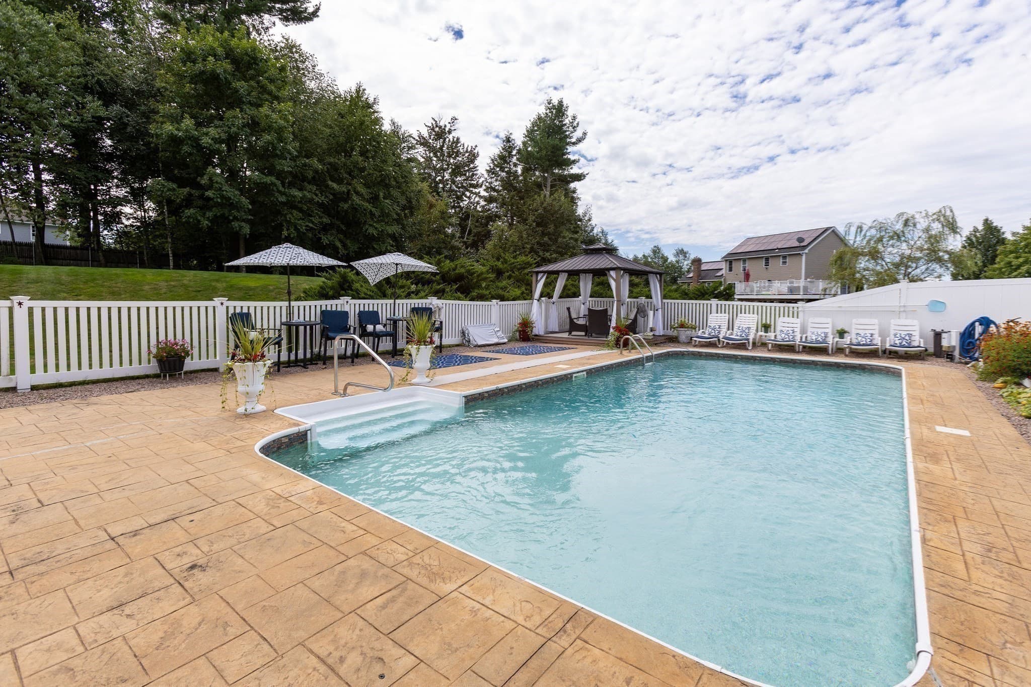 Single Family Residence at 22 Clealand Circle, Rutland MA 01543, Rutland, photo 10 of 30