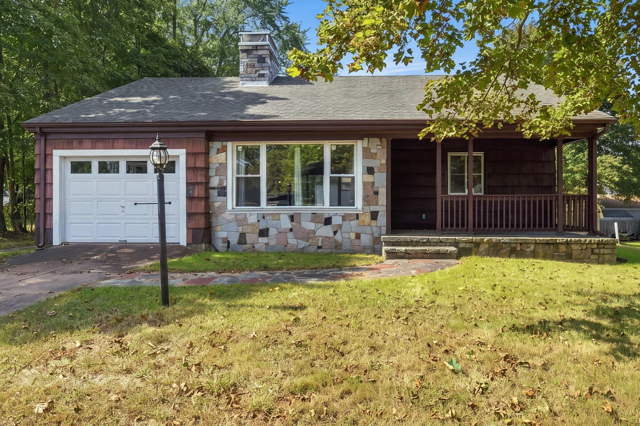 Single Family Residence at 140 S Main St, Bellingham MA 02019, Bellingham, photo 2 of 32