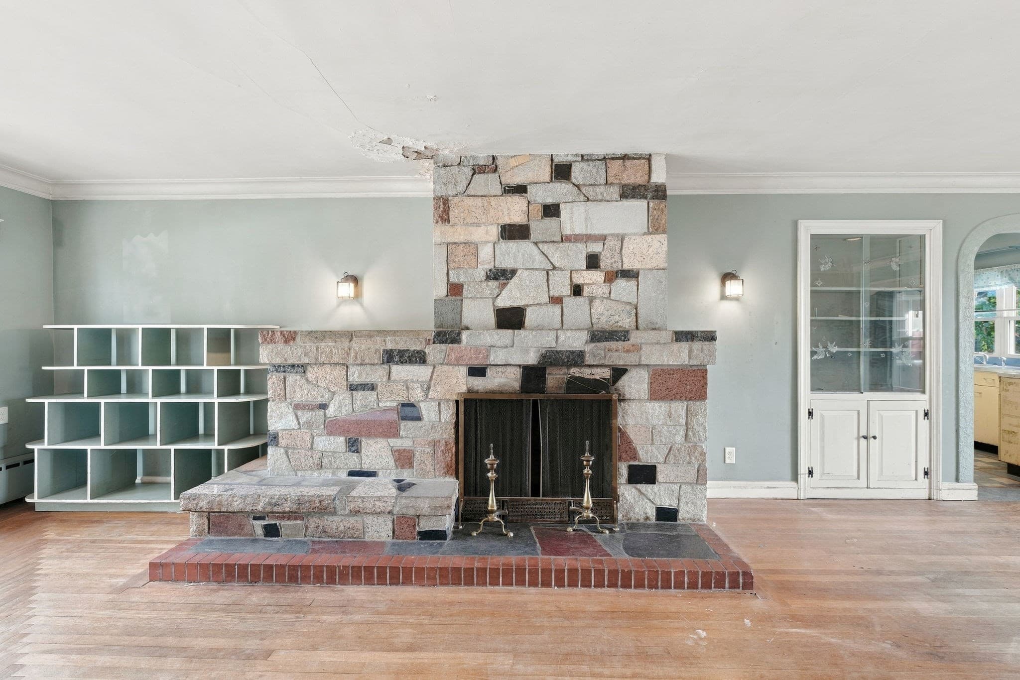 Single Family Residence at 140 S Main St, Bellingham MA 02019, Bellingham, photo 6 of 32