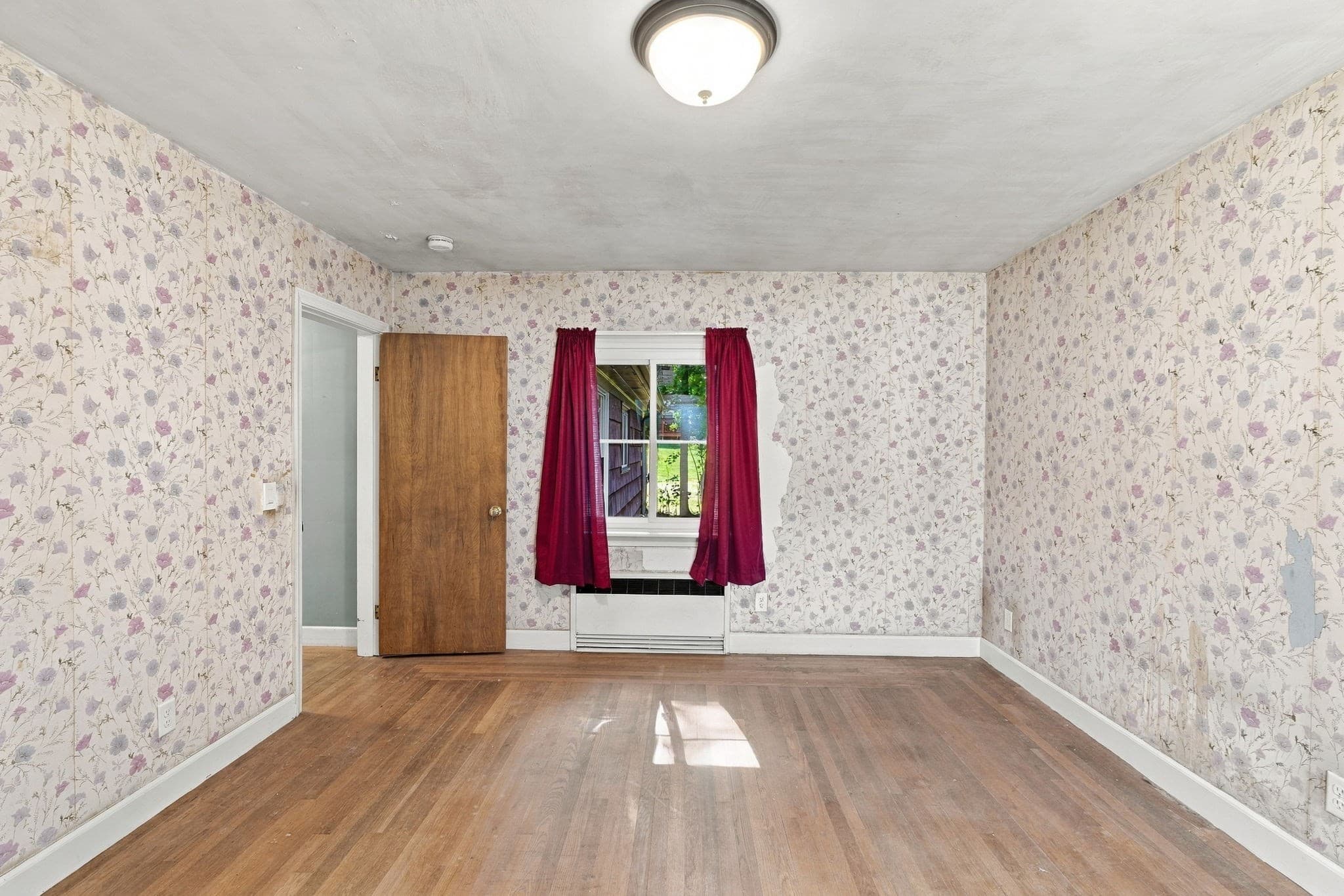 Single Family Residence at 140 S Main St, Bellingham MA 02019, Bellingham, photo 13 of 32