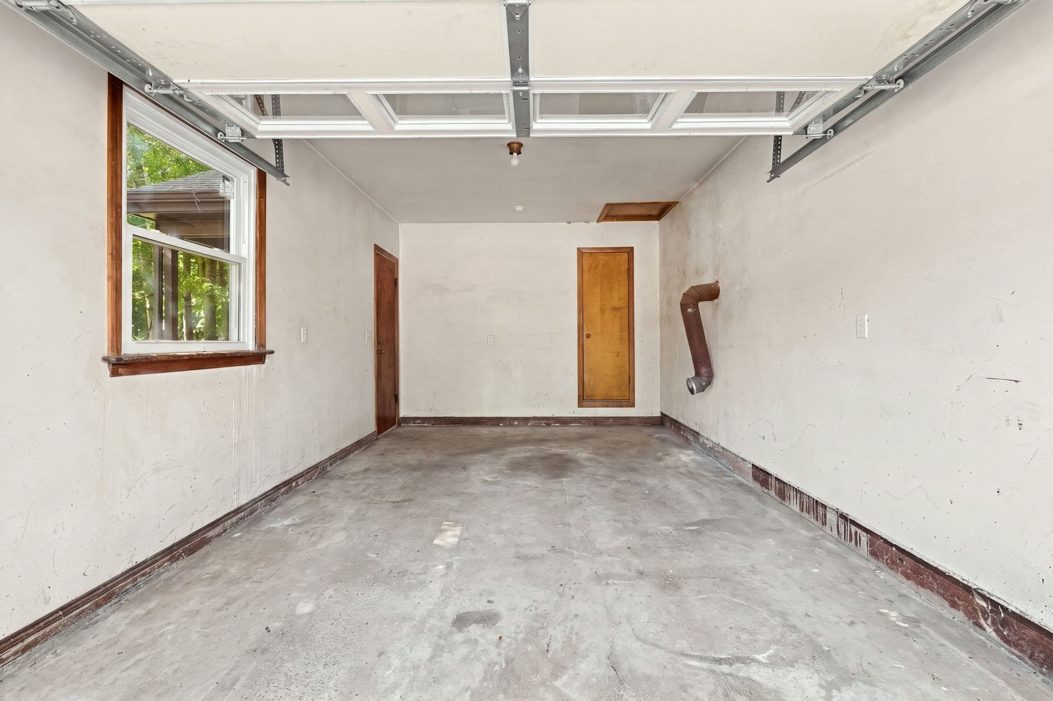 Single Family Residence at 140 S Main St, Bellingham MA 02019, Bellingham, photo 24 of 32